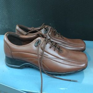 lee cooper velcro school shoes